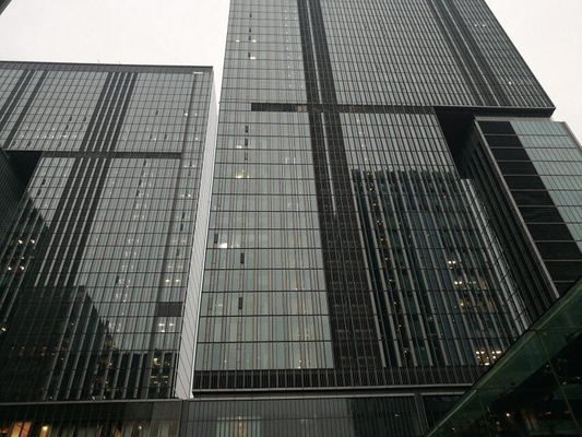 Chiny Metalowe prefabrykowane wielopiętrowe dormitorium budynku z kolumnami stalowymi CZ Purlin dostawca