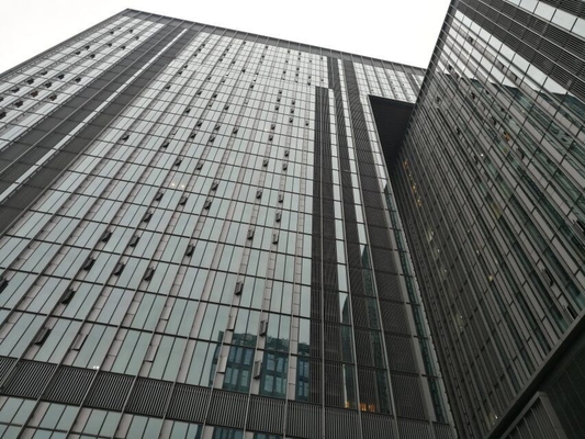 Chiny Konstrukcja stalowa o wysokim wzroście Multi Floor Hotel Office Commercial ocynkowana ogniowo dostawca