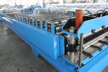 Chiny Maszyna do formowania taśm falistych stalowych według łańcucha / przekładni dostawca