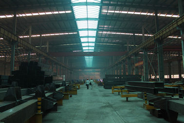 Chiny Q235 Q345 Buliding Structural Steel Fabrications Według rysunków CAD Auto dostawca