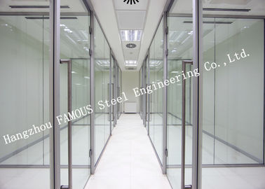 Chiny Aluminiowa rama przesuwana podwójna szklana fasada do salonu CBD lub salonu wystawowego dostawca