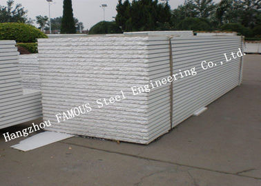 Chiny Izolowane wodoodporne faliste panele warstwowe EPS ze stali żaroodpornej dostawca