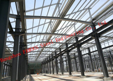 Chiny PV Szklana kurtyna Powierzchnia ściany Stalowe budynki przemysłowe Odporne na światło i izolację cieplną dostawca