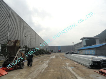 Chiny Światło ASTM 65 X 95 Prefab wielopanowe konstrukcje stalowe przemysłowe z płytami kompozytowymi dostawca