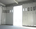 Boczne przesuwne izolowane drzwi garażowe 25m / S z wizyjnymi oknami i furtką dostawca