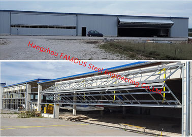 Chiny Rozwiązanie drzwi hangaru pionowego Bi Fold Drzwi systemu pojedynczego panelu hydraulicznego ze stali lekkiej dostawca