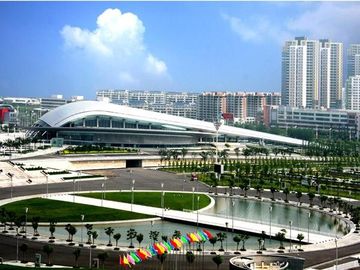 Chiny Nowoczesne ciężkie przemysłowe budynki komercyjne stalowe Natatorium w sali gimnastycznej dostawca